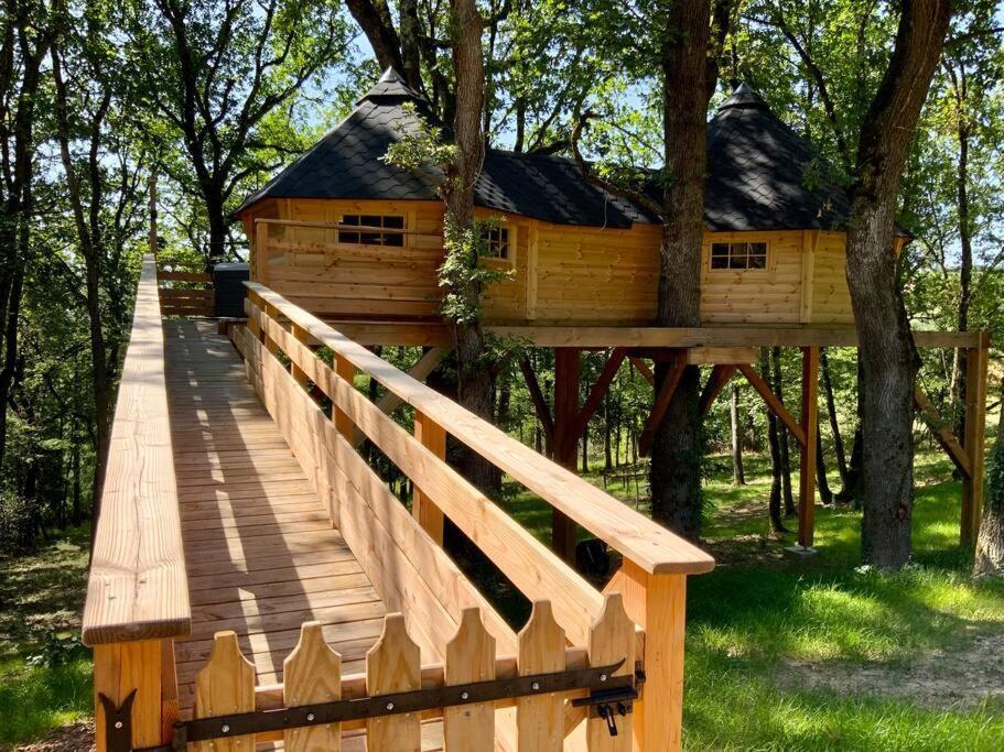 La Cabane Perchee De La Mure Bongheat Exteriér fotografie